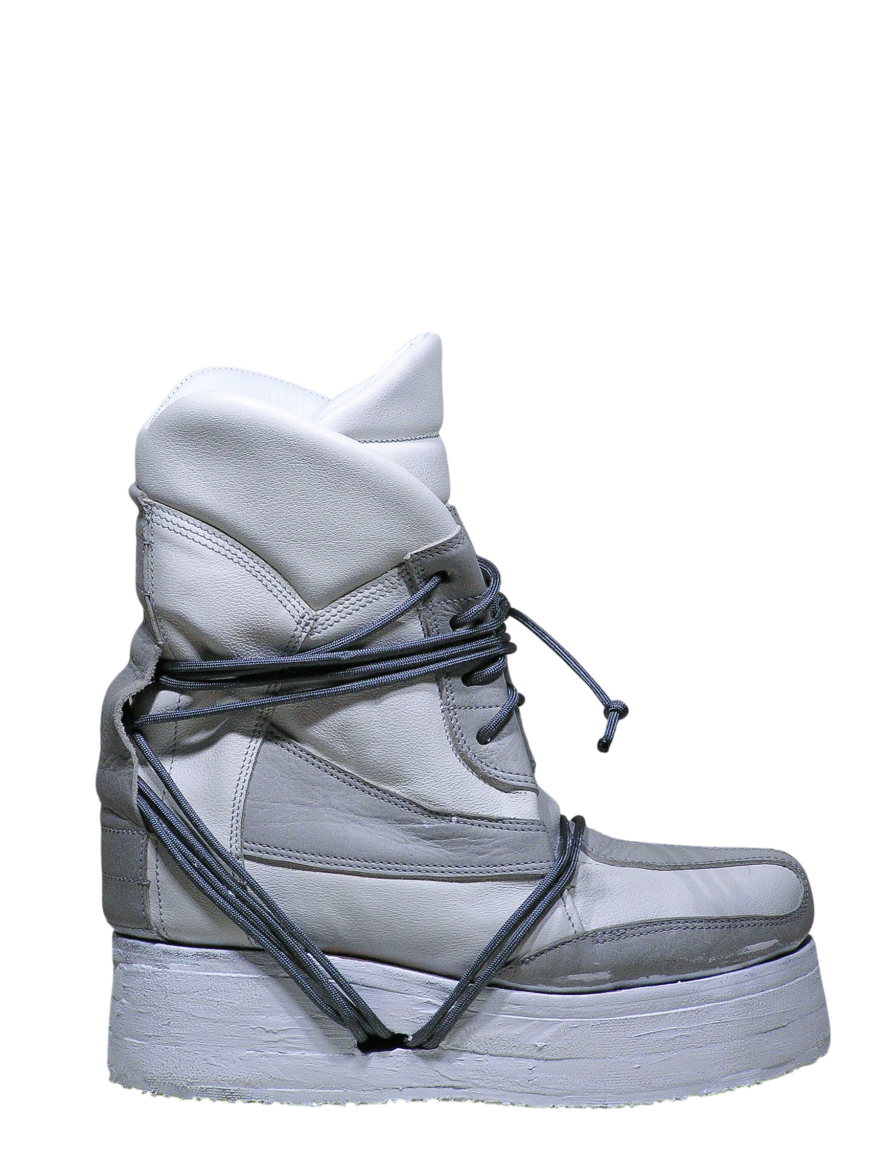 FUTURE BOOTS 01